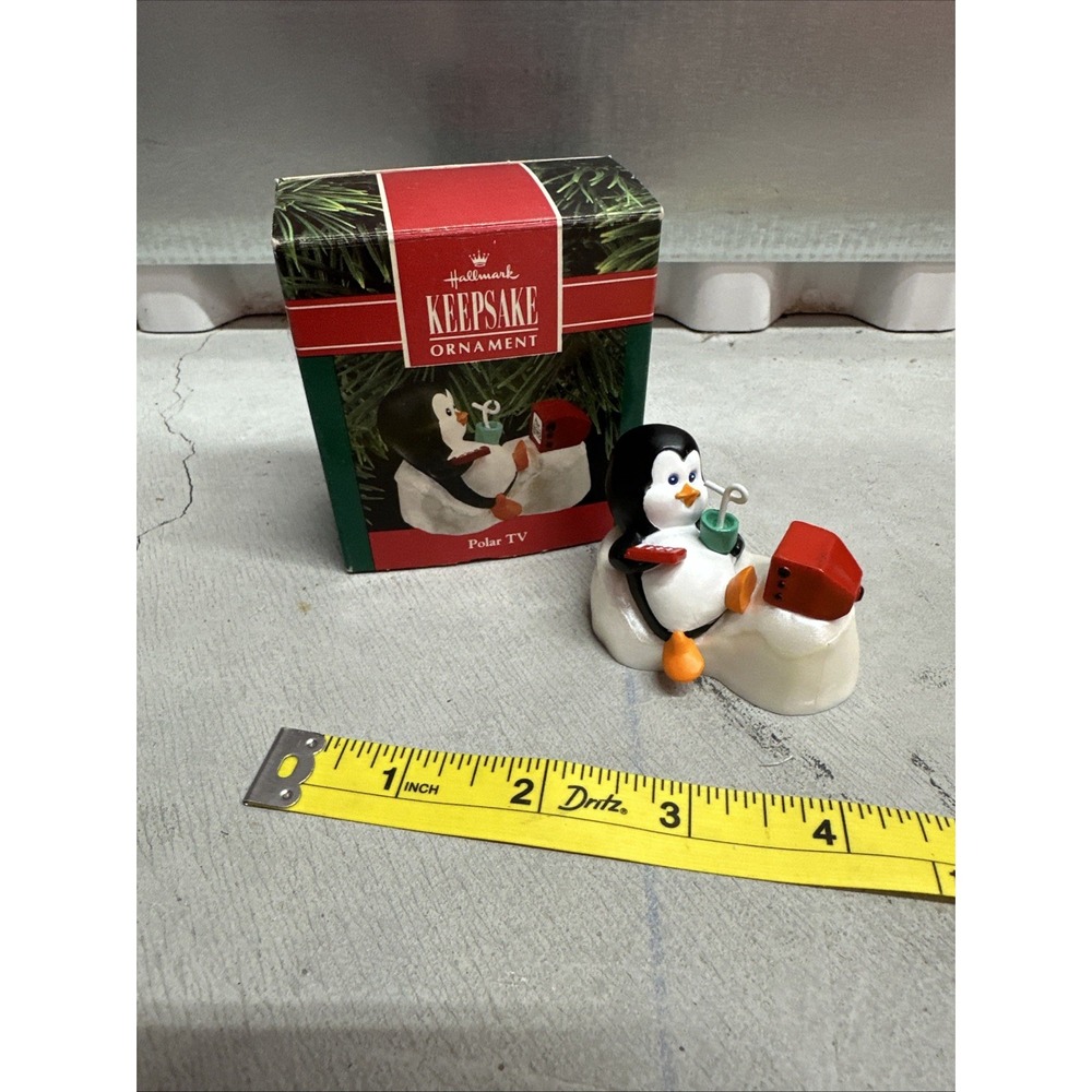 VTG Hallmark Keepsakes Christmas  Ornament Polar‎ TV 1990 Little Penguin In BOX